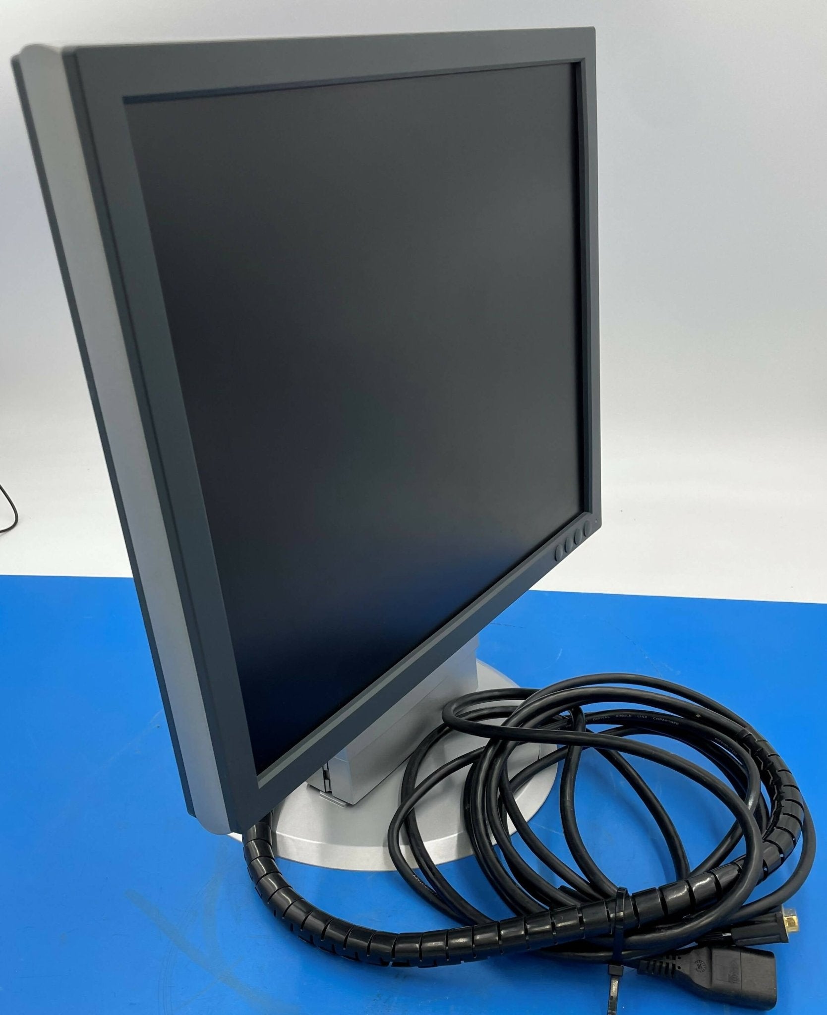 19" DSC 1904-D COLOR MONITOR (08675204/8675402 SIEMENS