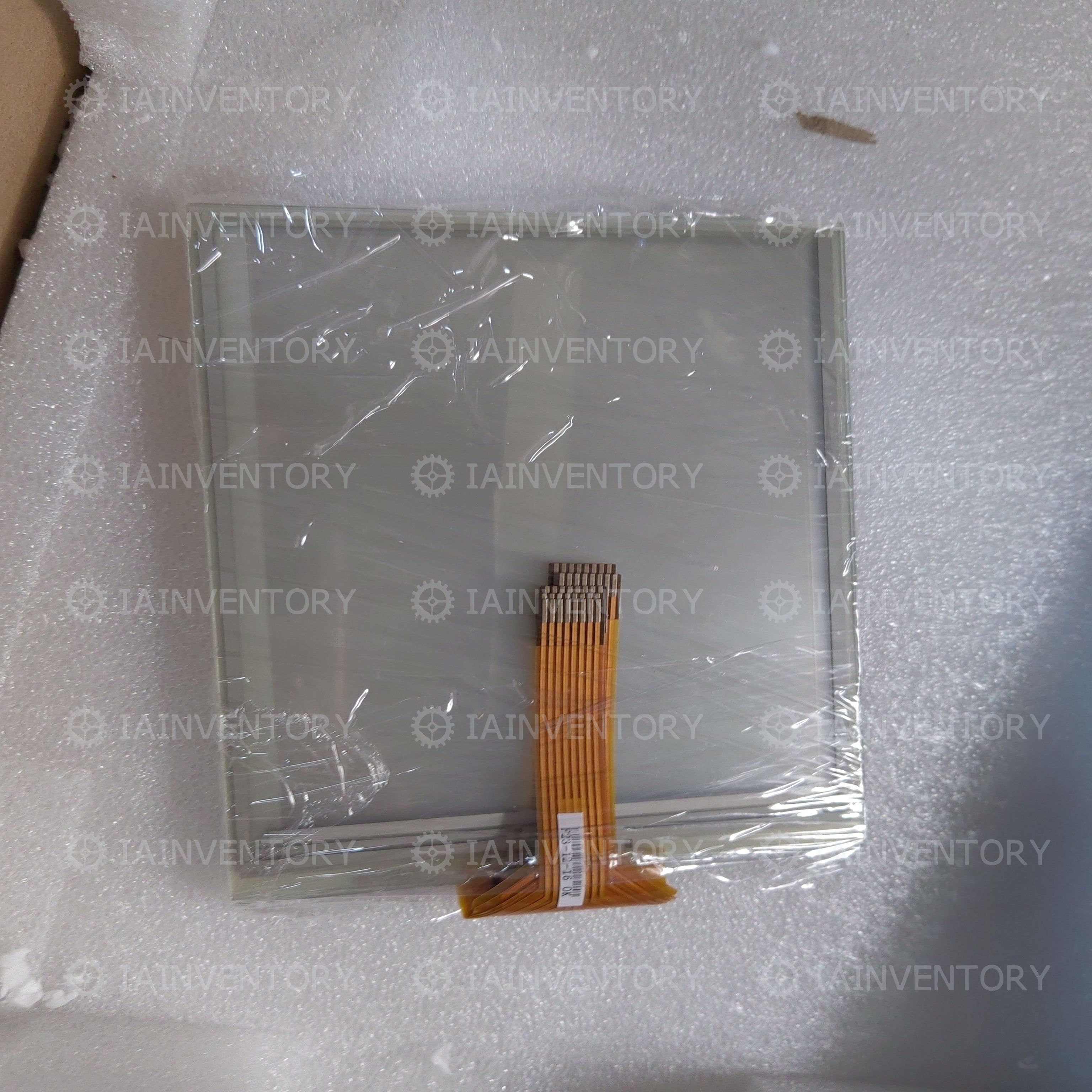 4PP320.0571 5,7" 8W TOUCHSCREEN
