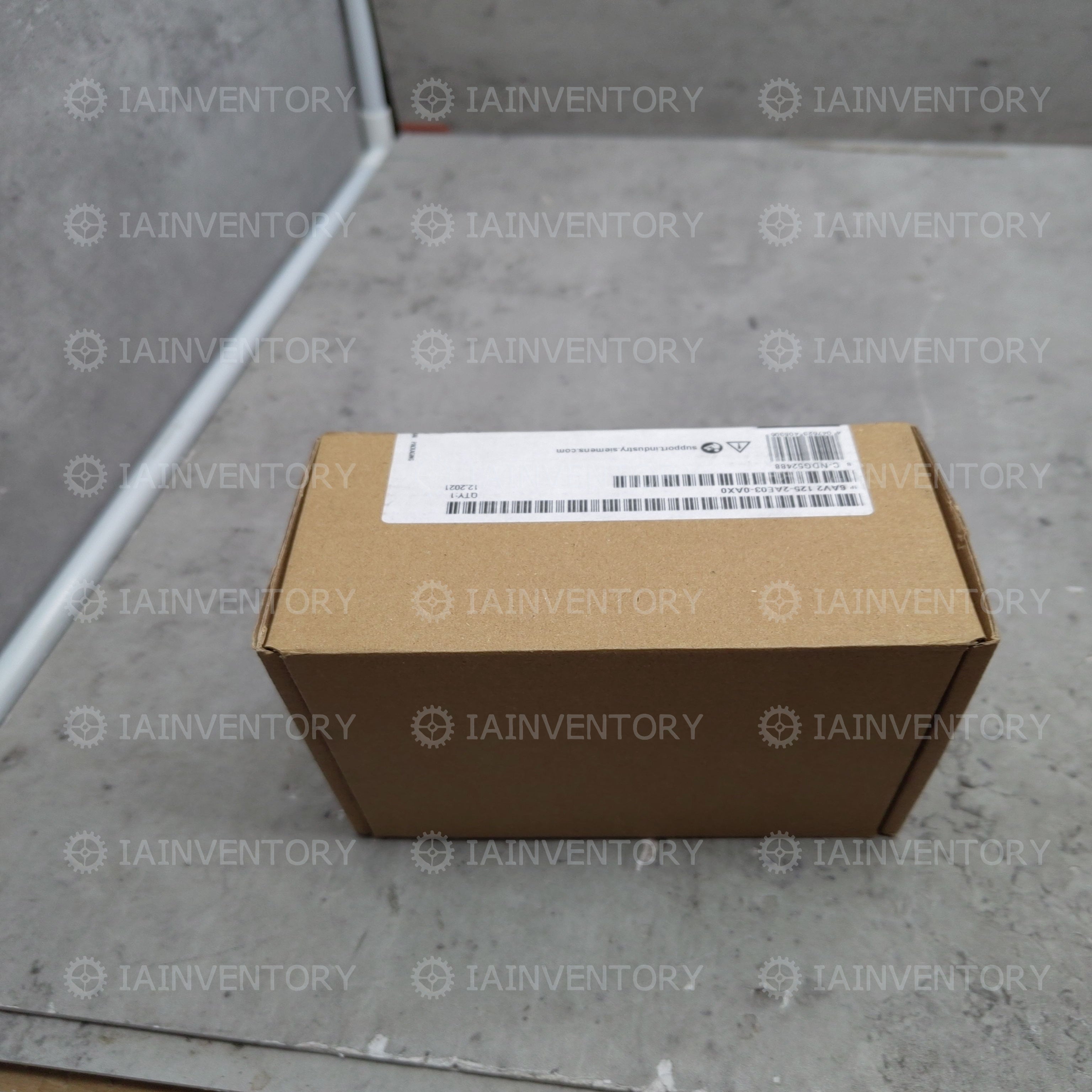 SIEMENS HMI 6AV2125-2AE03-0AX0