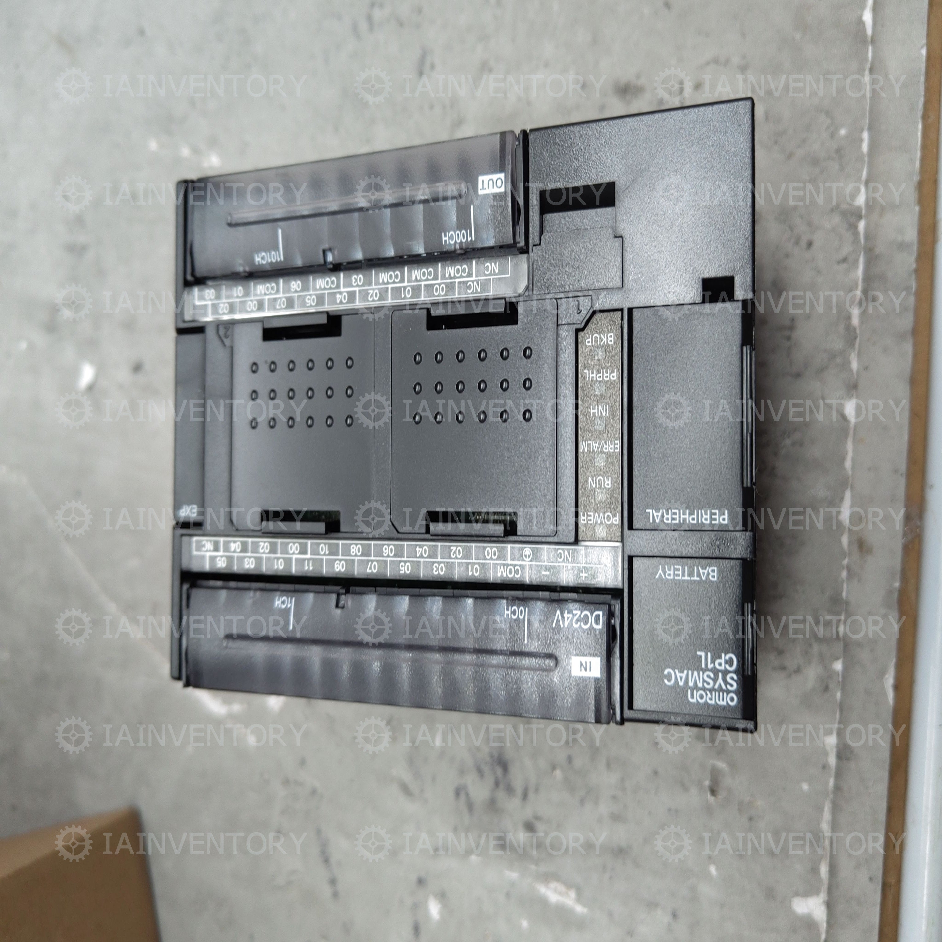 OMRON Programmable Controller CP1L-M30DR-D CP1LM30DRD PLC