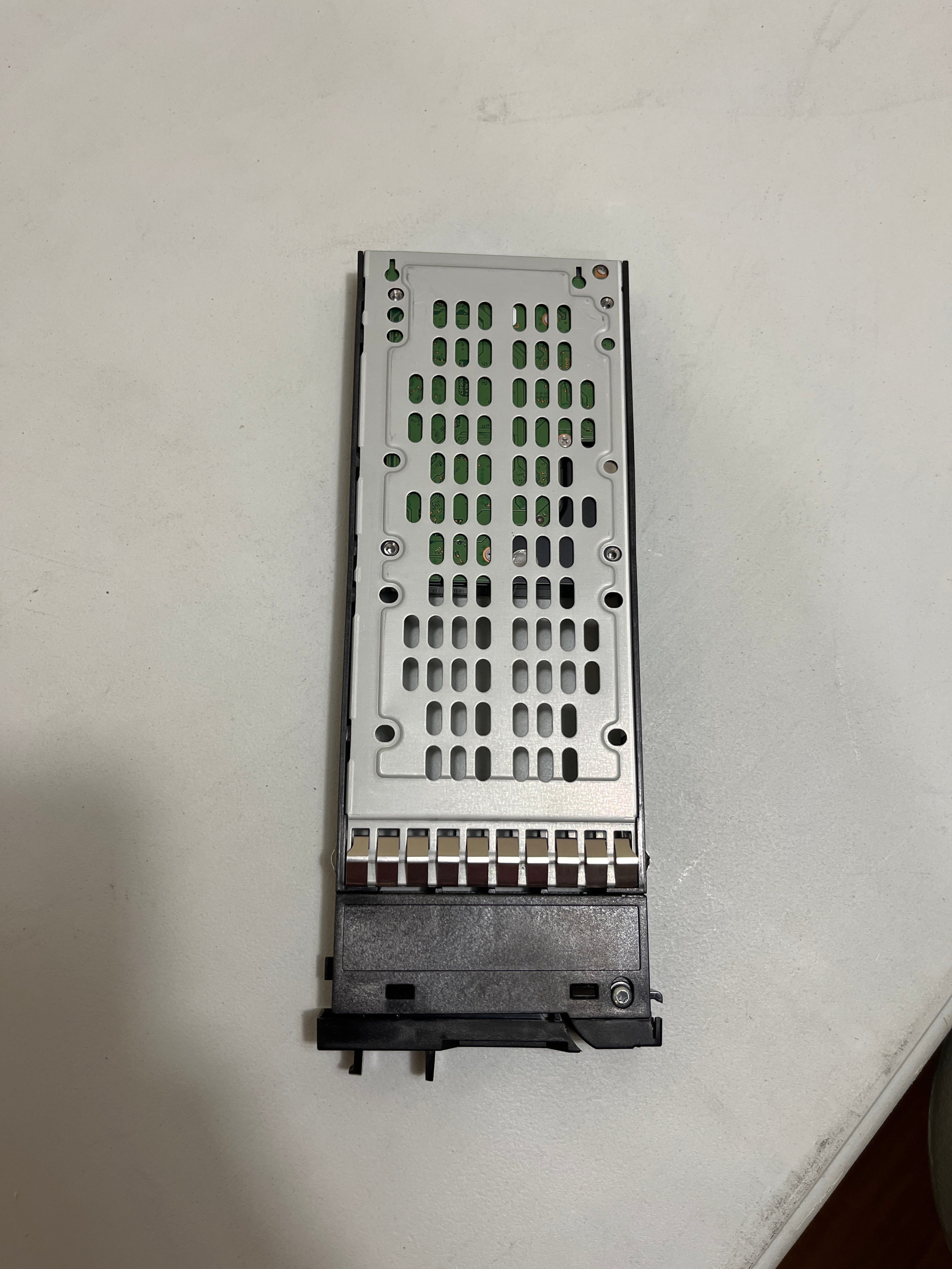 HPE P13246-001 MSA 1.8TB SAS HDD - Connector View | Alo Tech Solutions