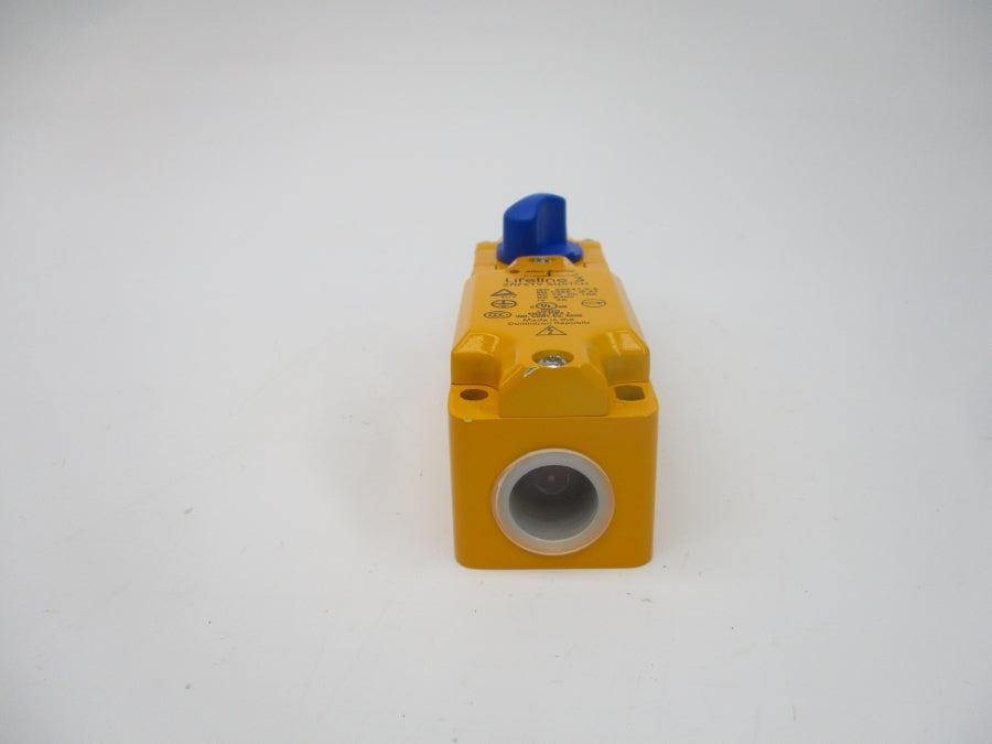 ALLEN BRADLEY 440E-D13120 SER. C 240V 3A (BR/WH) NSMP