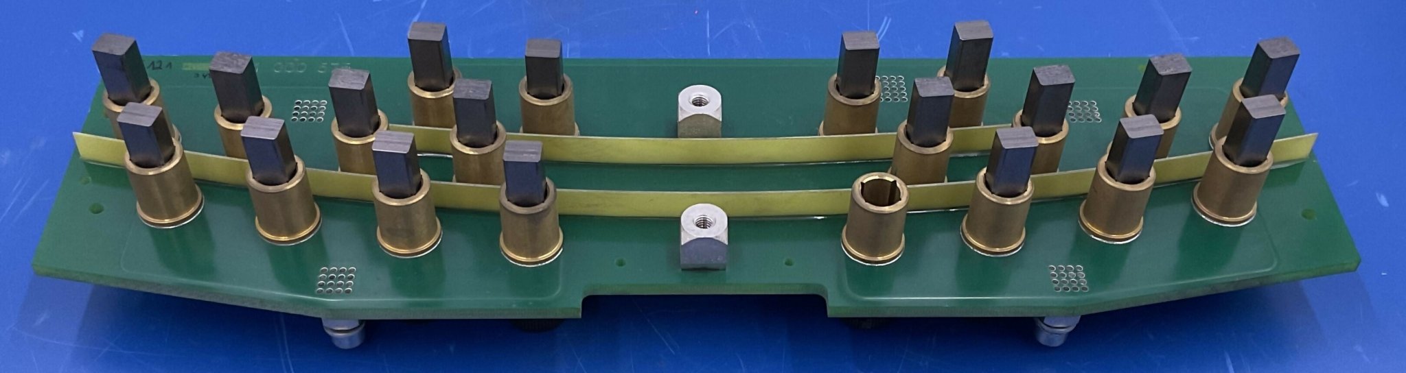 BRUSH BLOCK UDC (07395135/7395135/522300780) SIEMENS