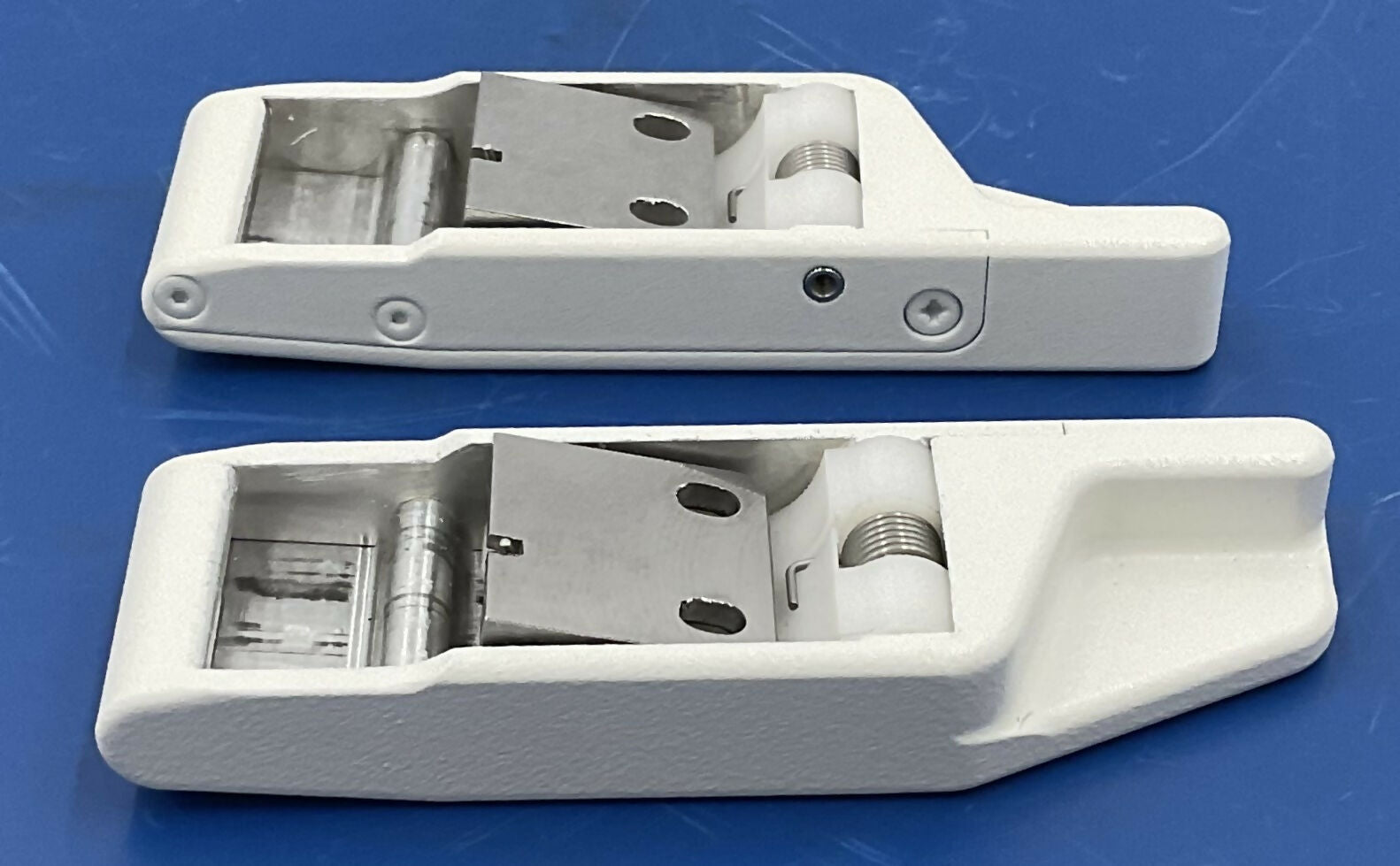 BUCKY LATCH LEFT/RIGHT (5143062/5143065) GE