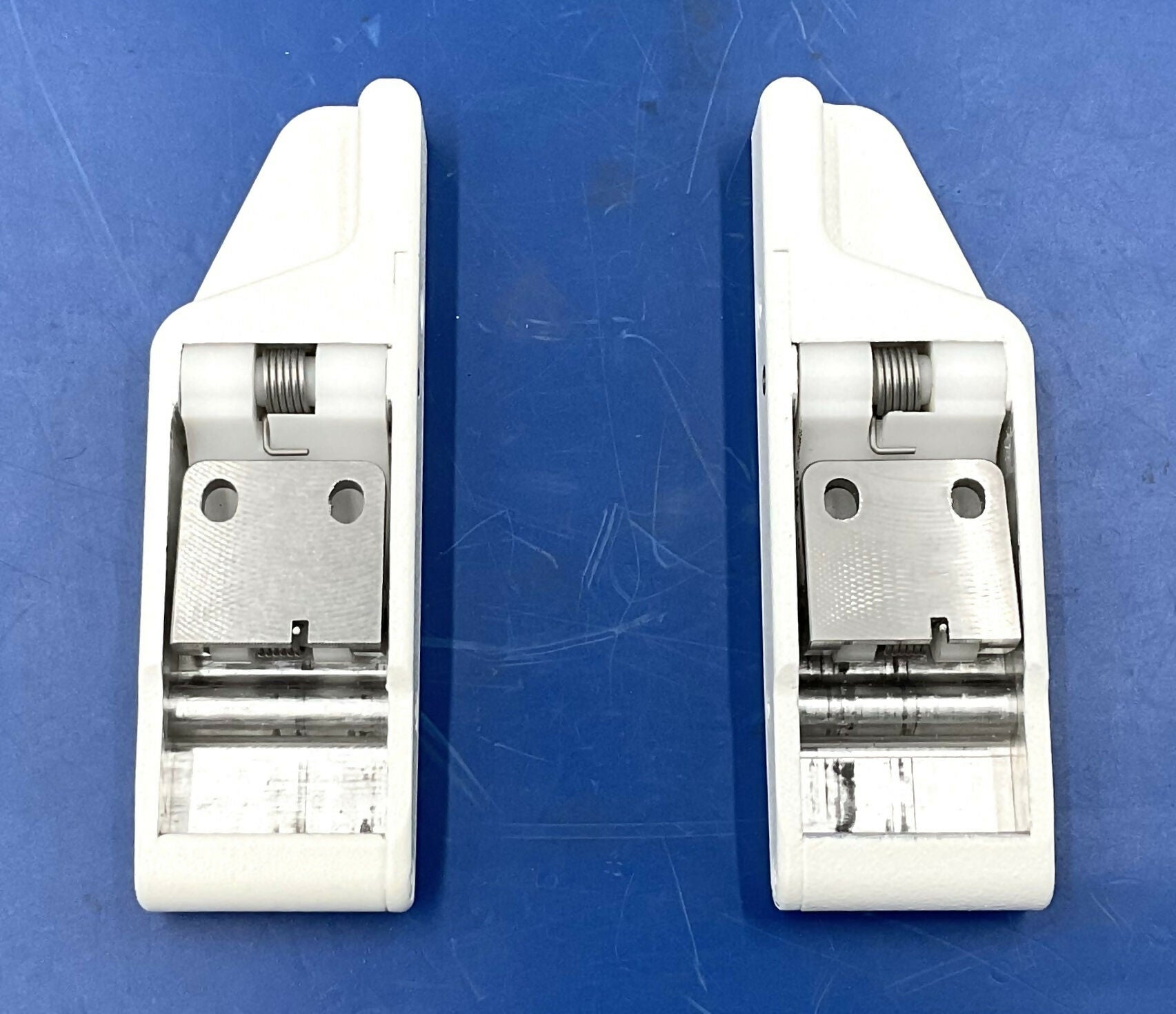 BUCKY LATCH LEFT/RIGHT (5143062/5143065) GE