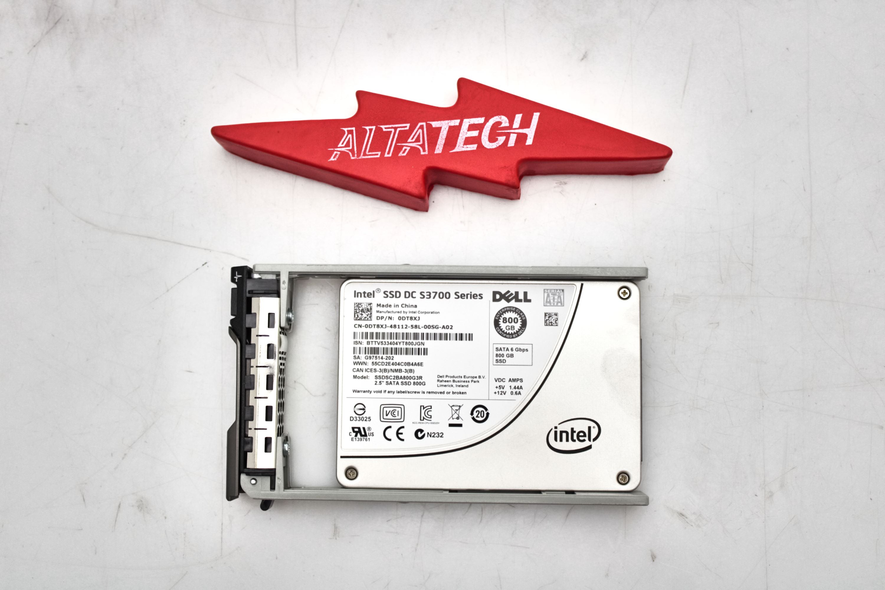 Dell DT8XJ 800GB SSD SATA 2.5 6G MLC EP S3700 SSDSC2BA800G3R
