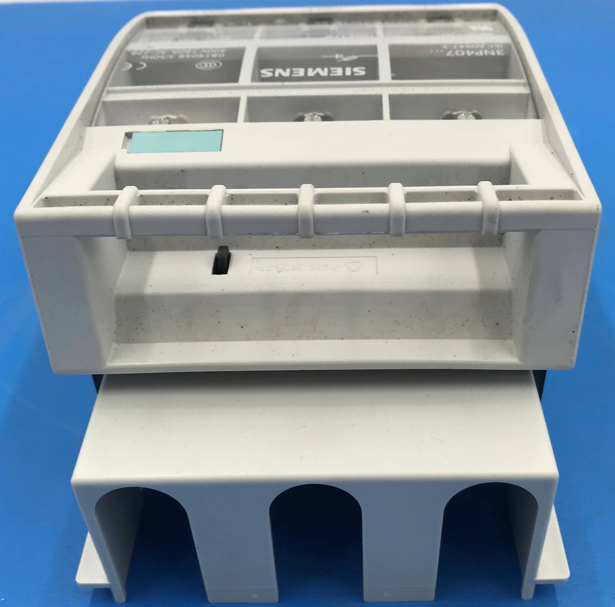 Fuse Holder W/ Fuses (3X1012-0NP40-2AA1/3NA3 814 x3 Siemens