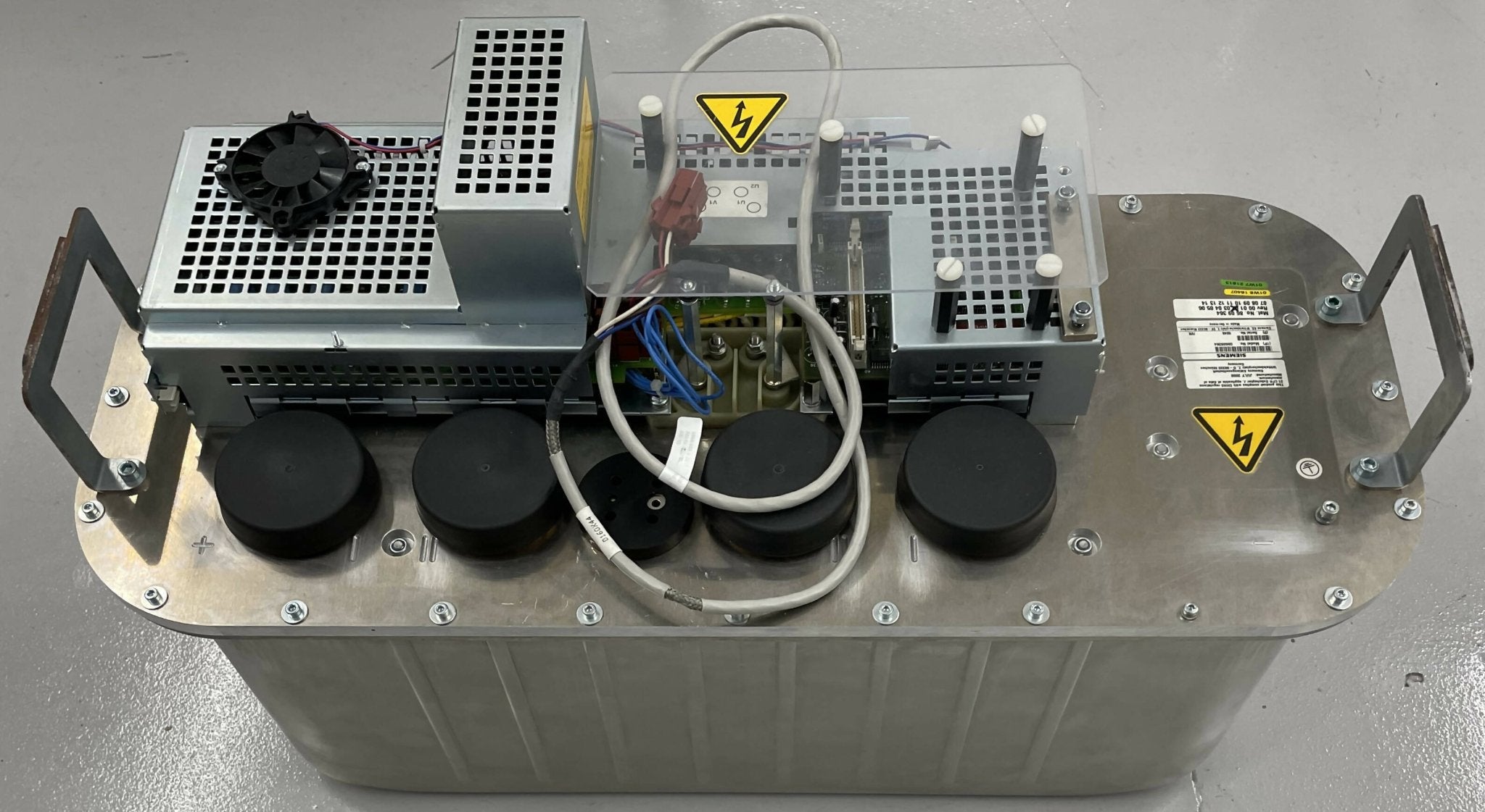 Siemens 8609364 - High Voltage Tank X-Ray Generator Bottom View | Alo Tech Solutions