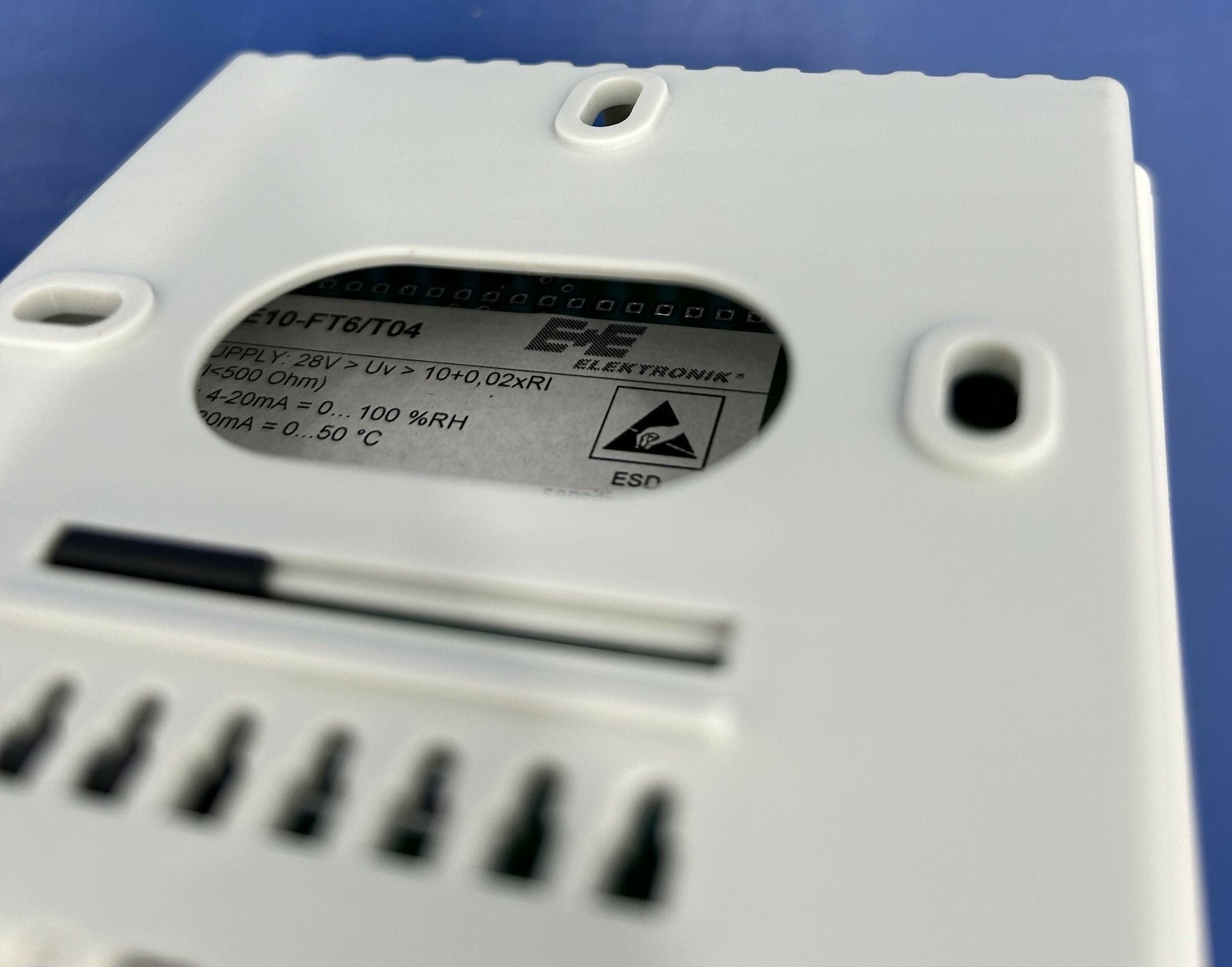 HUMIDITY TEMPERATURE TRANSMITTER (03064433/EE10-FT6/T04) SIEMENS
