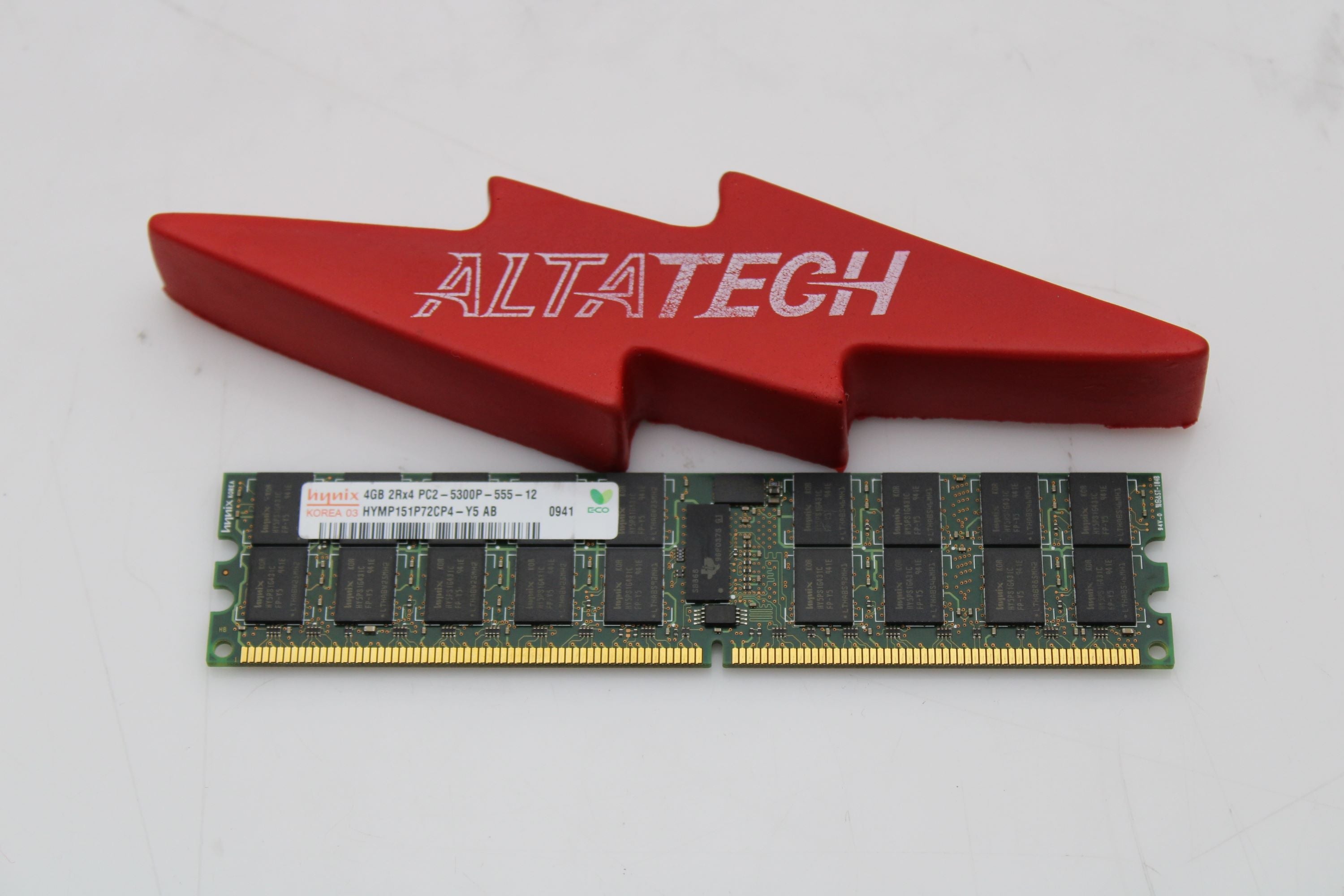 Hynix HYMP151P72CP4-Y5 4GB PC2-5300P DDR2-667 2RX4 ECC