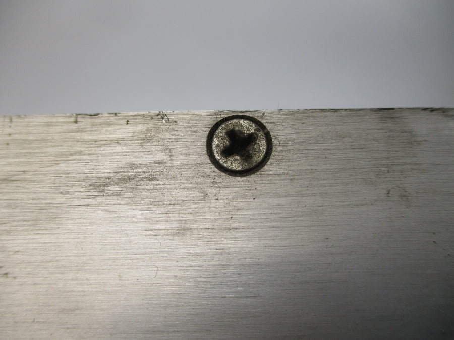 EDMUNDS GAGES E8005 100-240VAC 10A UNMP