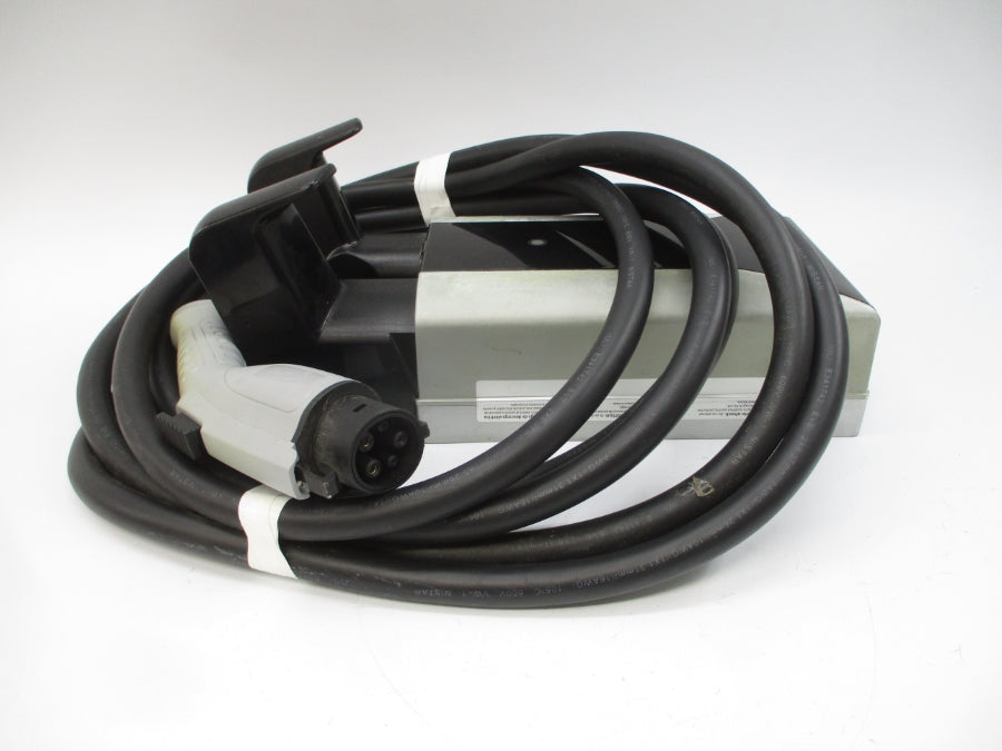 SIEMENS 8EM1312-4CF18-0FA3 208/240V 40A REV. 0.1 UNMP