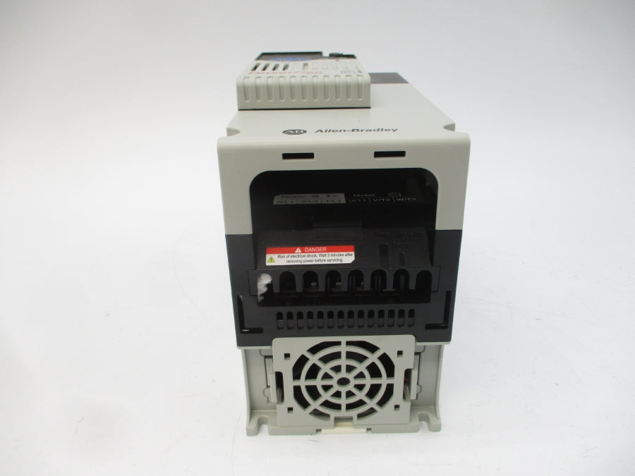 ALLEN BRADLEY 25B-D017N114 SER. A F/W 5.001 380-480VAC 17.0A NSNP