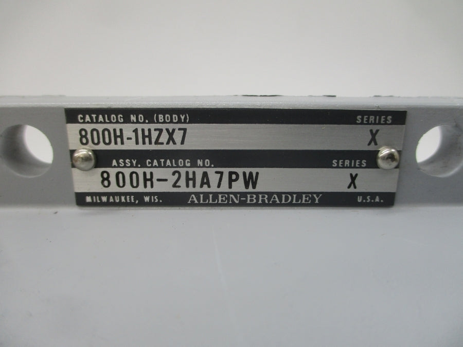 ALLEN BRADLEY 800H-2HA7PW SER. X (BR/YL) NSMP