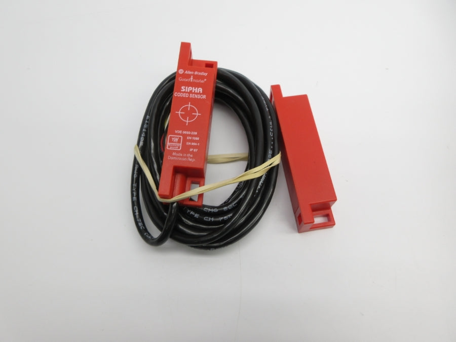 ALLEN BRADLEY 440N-S32038 SER. B (WH) NSMP