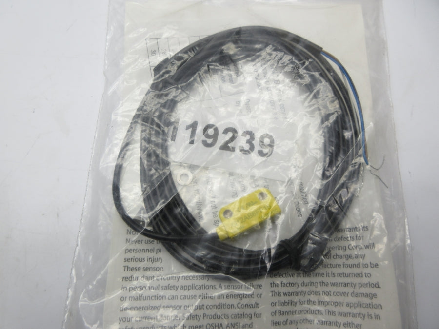 BANNER ENGINEERING Q12AB6FF15 72104 10-30VDC NSMP