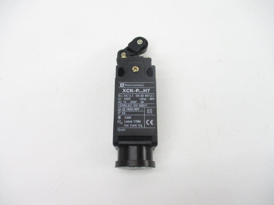 TELEMECANIQUE XCKP121H7 240V 3A NSMP