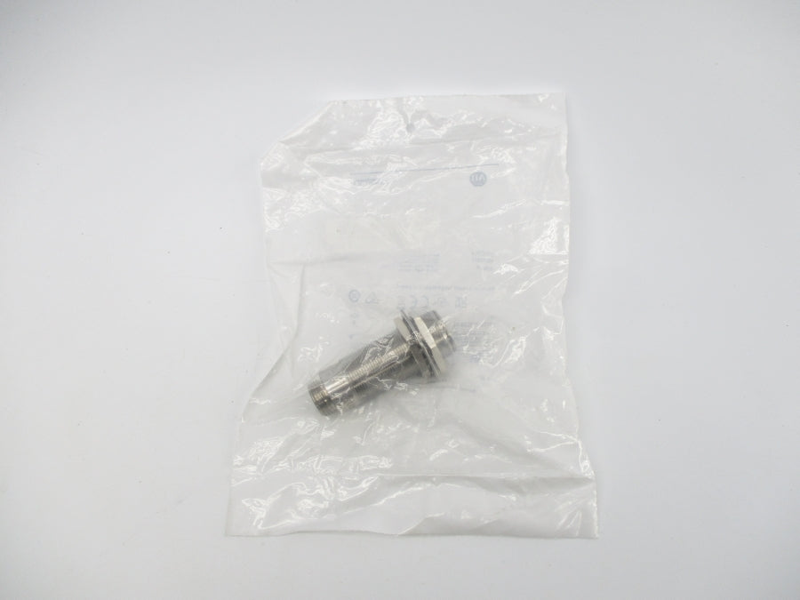 ALLEN BRADLEY 871TM-B10C30-N3 SER. B 20-250VAC/DC NSMP