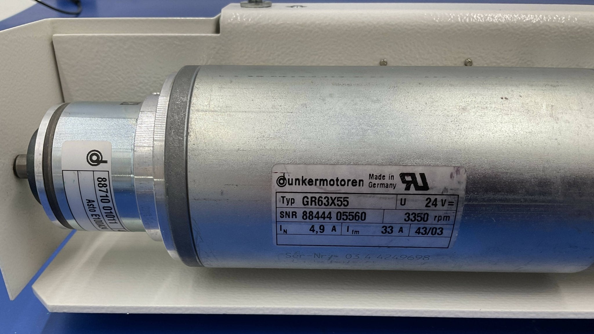 Siemens 3115255 - Longitudinal Servo Motor M13 Assembly Rear View | Alo Tech Solutions
