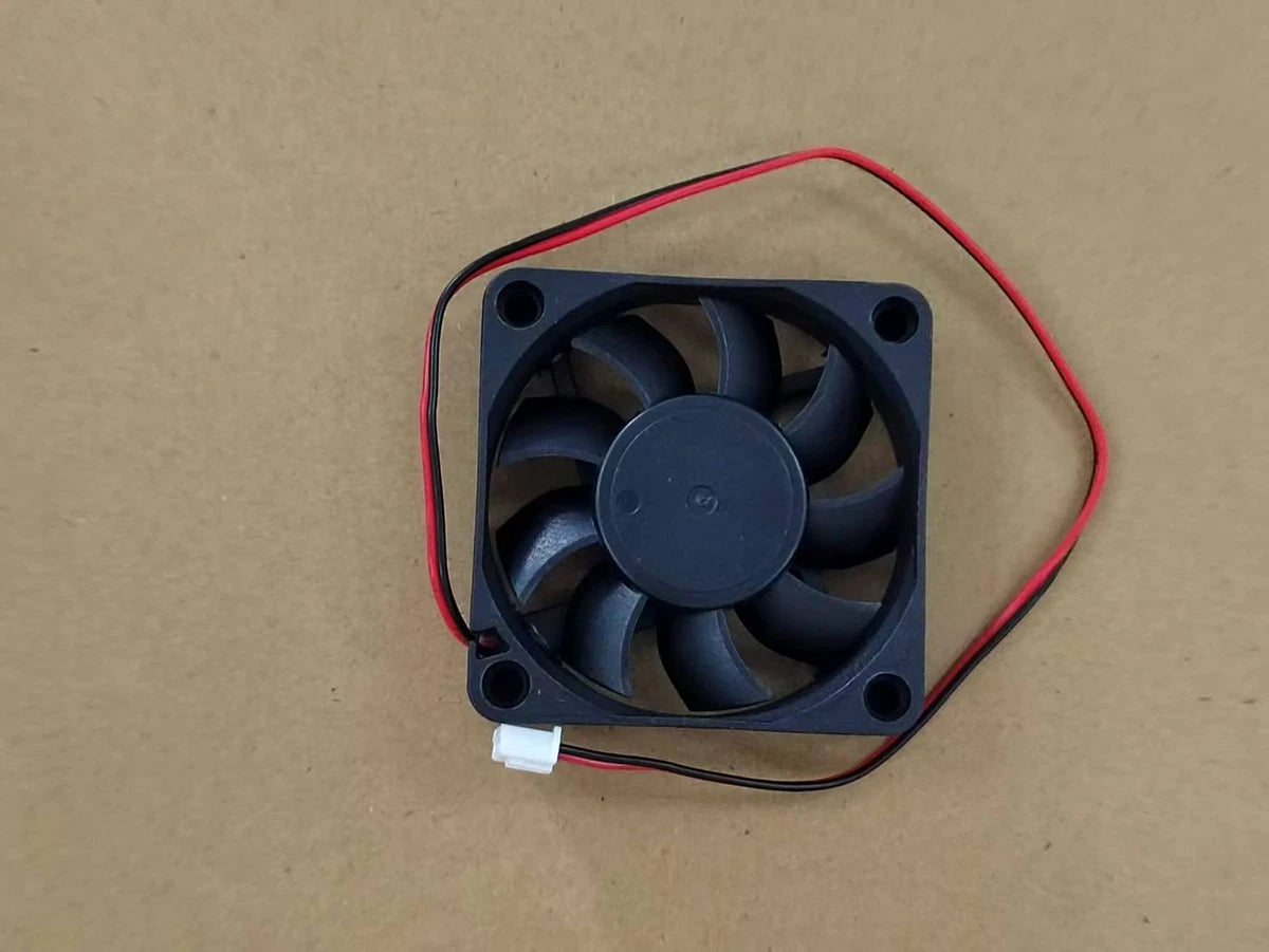 KF0615H2SR-R JAMICON KF0615H2SR-R 6015 DC24V 3.7W 6CM 2-Wire Cooling Fan ###|389216746901
