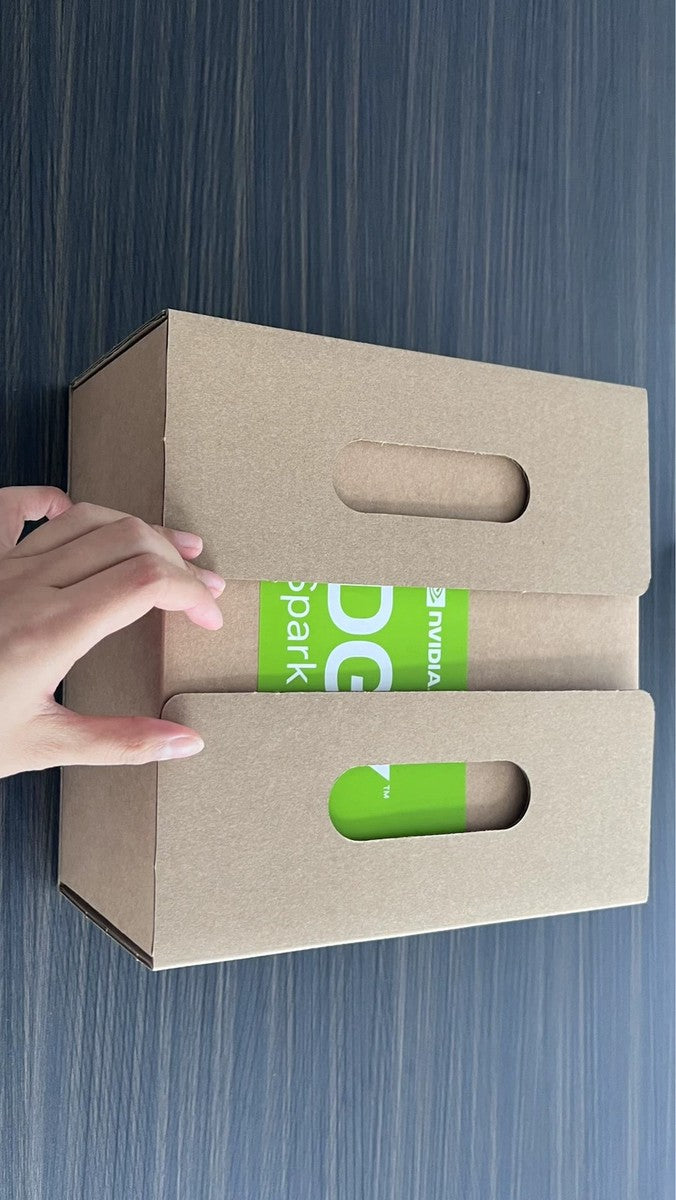 NVIDIA DGX Spark 4 TB NVMe 128 GB DDR5x 1000 AI TOPS GB10 Grace Blackwell