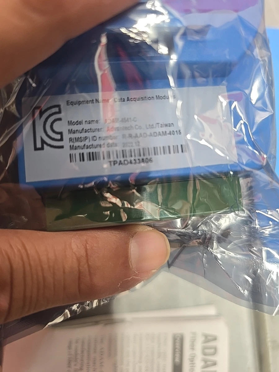 ADAM-4541-C FIBER OPTIC TO RS-232/422/485 CONVERTER