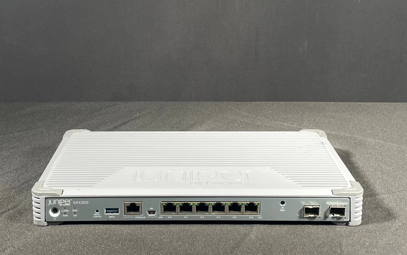 Juniper Networks SRX300 - Services Desktop Security Appliance -Same Day Shipping