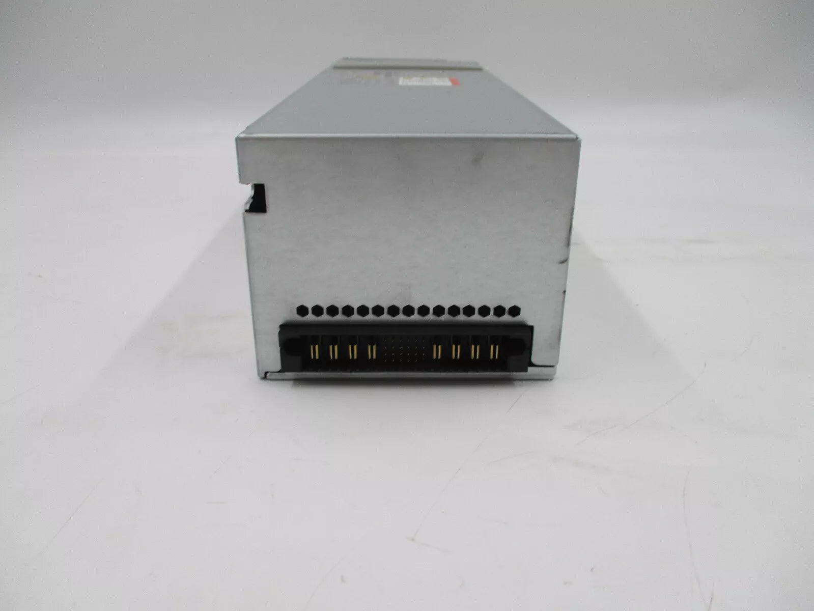 Lenovo SP-PCM02-HE580-AC 584W 80 Plus Oro FRU PN: 01DC150