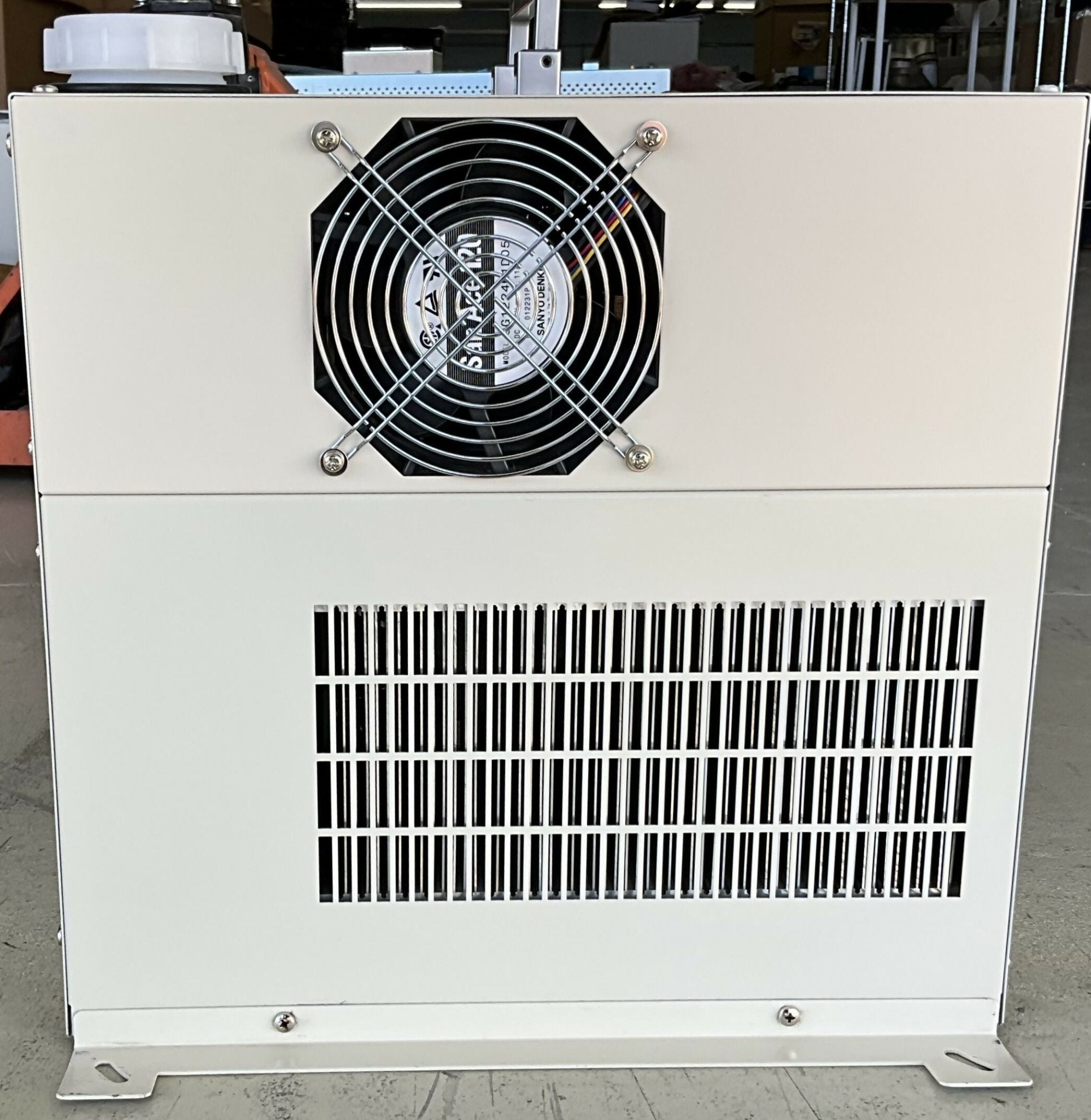 Solid State Recirculating Chiller (2375089/INR-244-639 (REV.3 GE