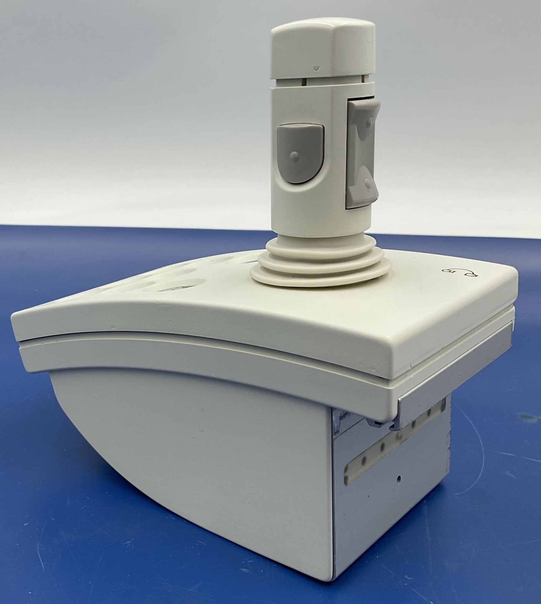 Siemens 10502020 - Stand Control Panel SCM V3 Connector | Alo Tech Solutions
