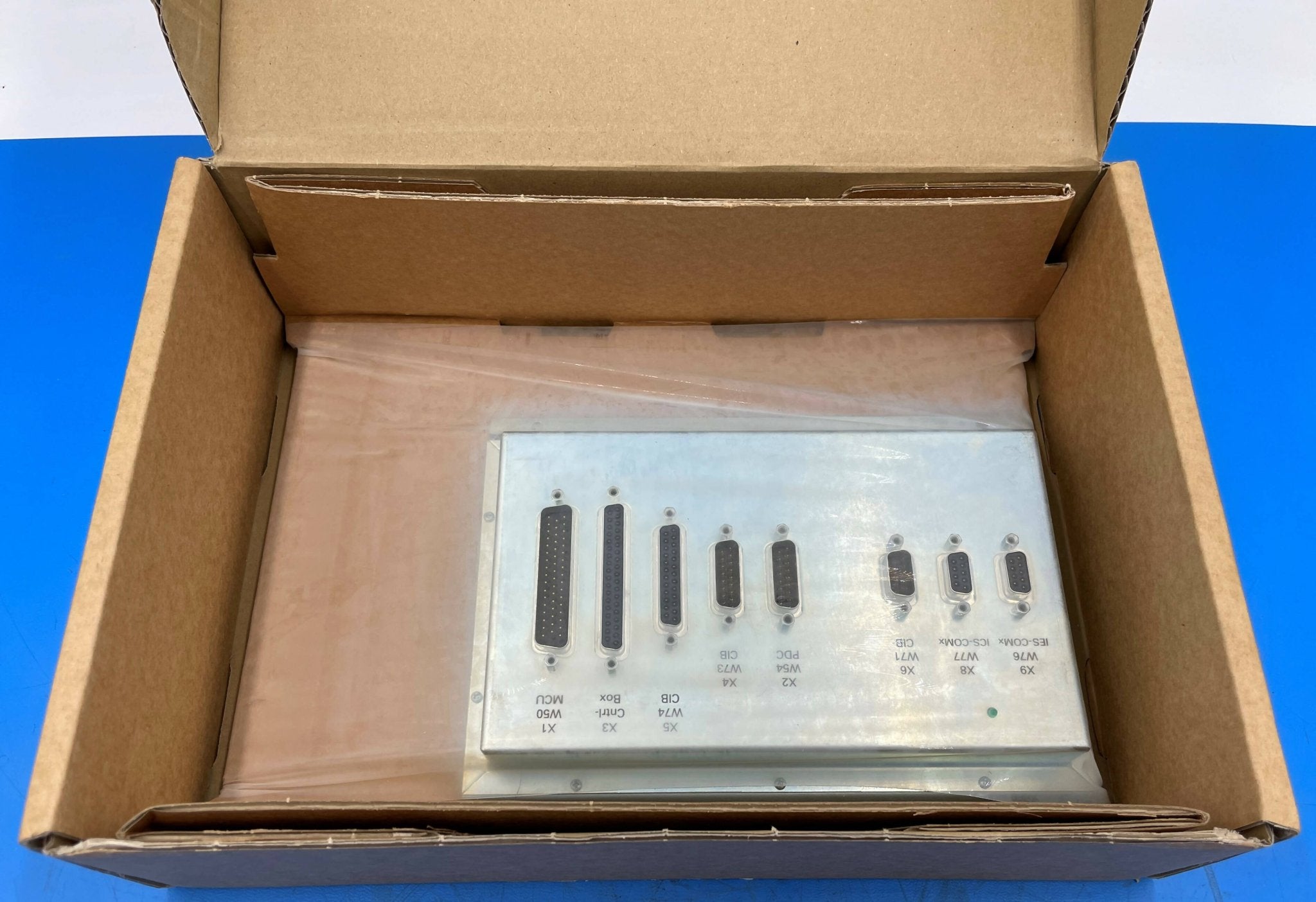 SWITCH BOX P30 NEW (7393577/07393577 SIEMENS