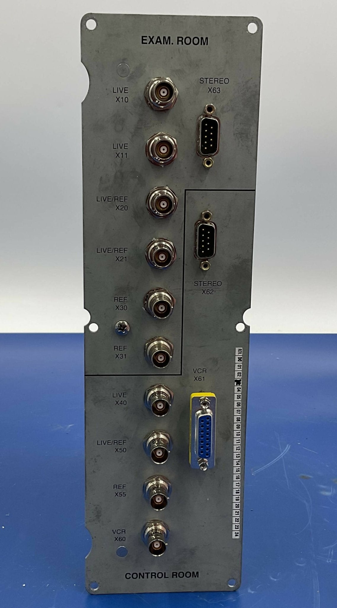 VIDEO SIGNAL DISTRIBUTOR (5246785/5246769 SIEMENS