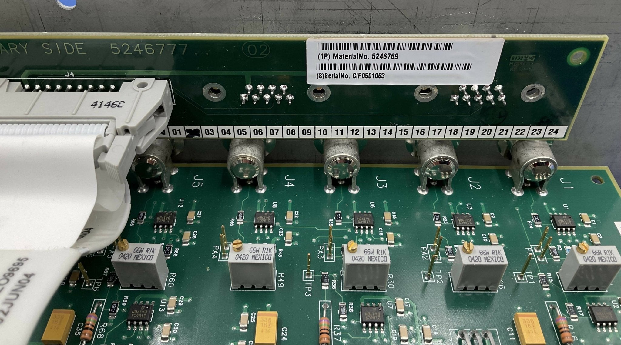 VIDEO SIGNAL DISTRIBUTOR (5246785/5246769 SIEMENS