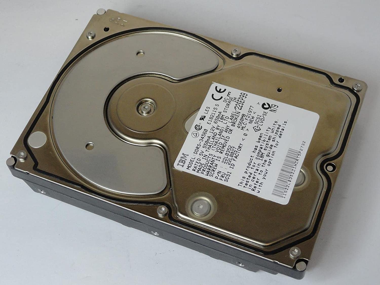 Disco APPLE/IBM 03l5295,22l0001 DDRS-34560 68 PIN SCSI HARD DRIVE - AloTechInfoUSA