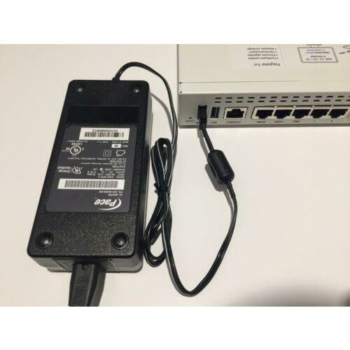 Fonte FORTINET Power Supply Adapter FortiGate-60D FG-60D FG-60C FG-40C FG-30E FG-60E - MFerraz Tecnologia