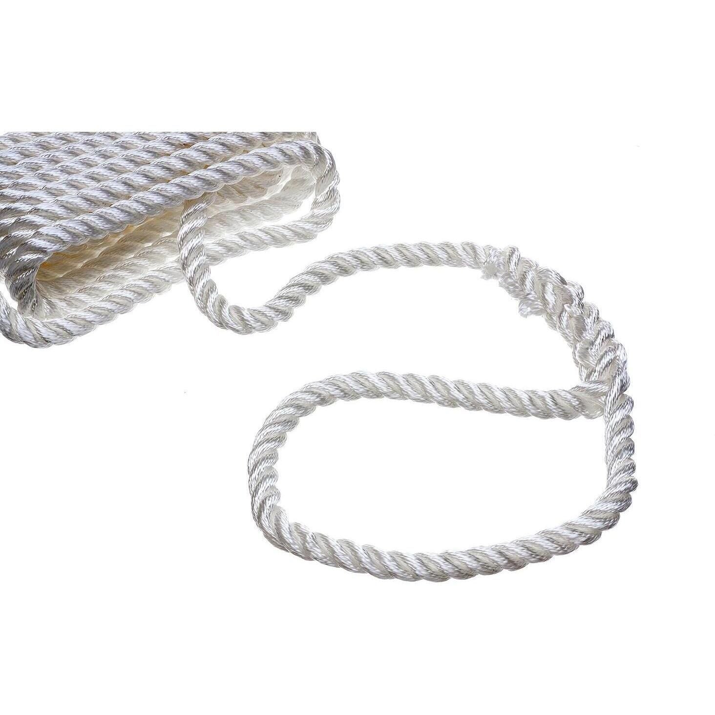 Seachoice 42611 3-Strand Twisted Nylon Dock Line, 5/8" x 30', White
