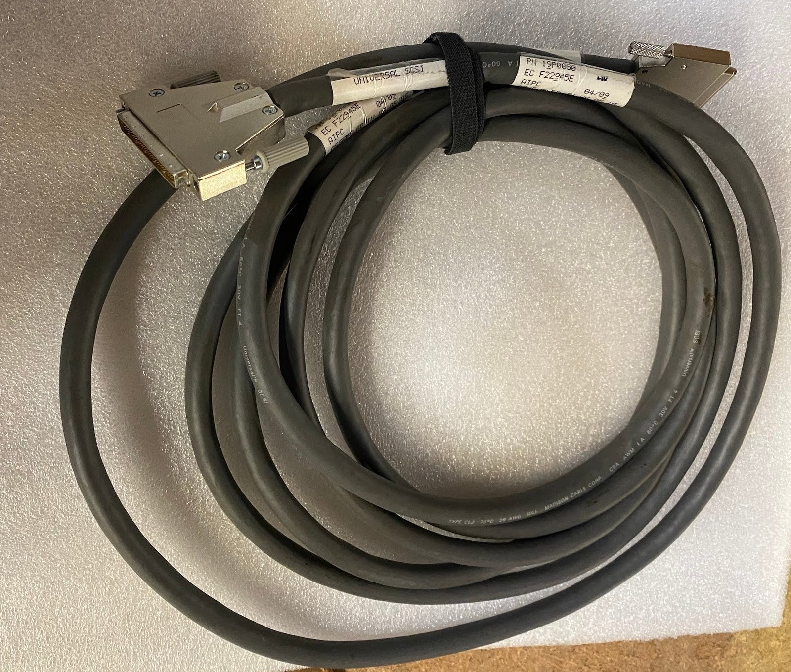 IBM 19P0050 - 4.5M VHDCI to HD68 SCSI Cable | Alo Tech Solutions