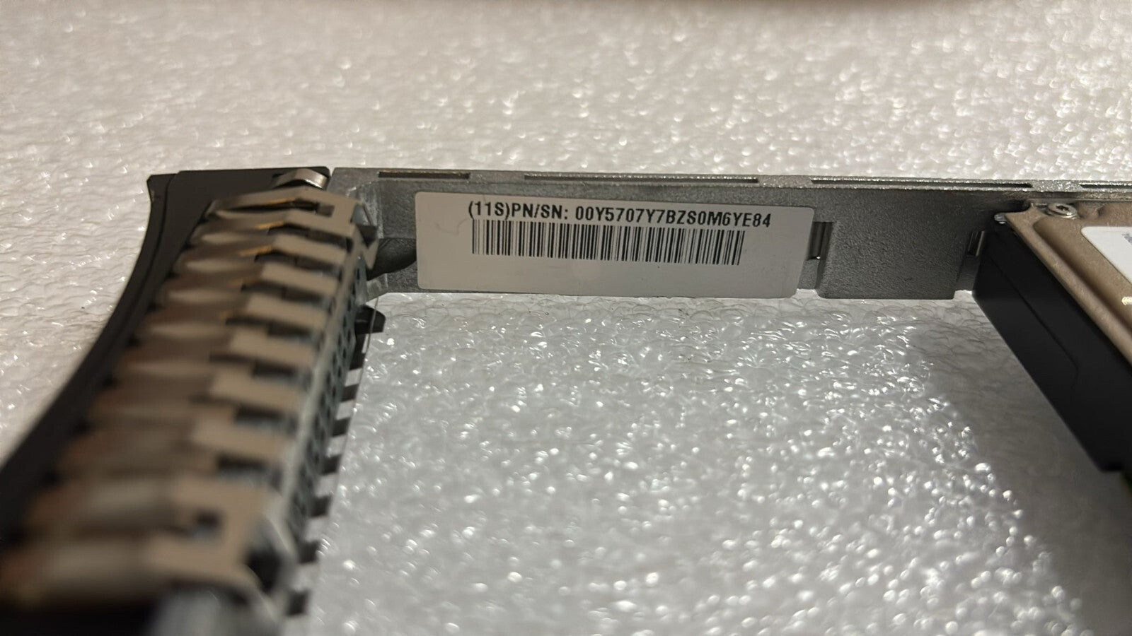 00Y2430 00Y5707 00Y5909 IBM 600GB 10K SAS 2.5 HDD V3700 2072-ACLK