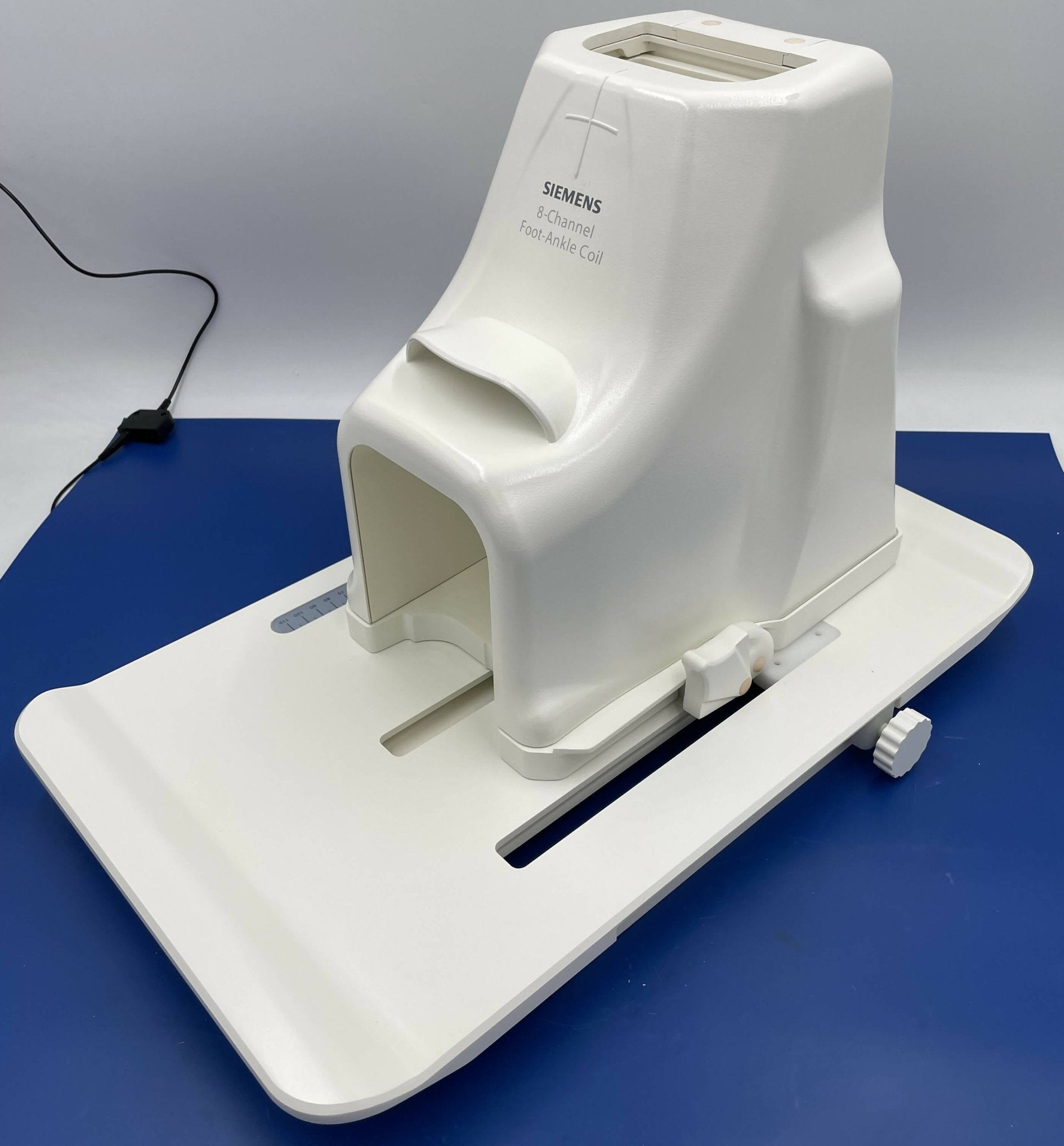 Siemens 10498471 - 8-Channel Foot-Angle MRI Coil Interior | Alo Tech Solutions