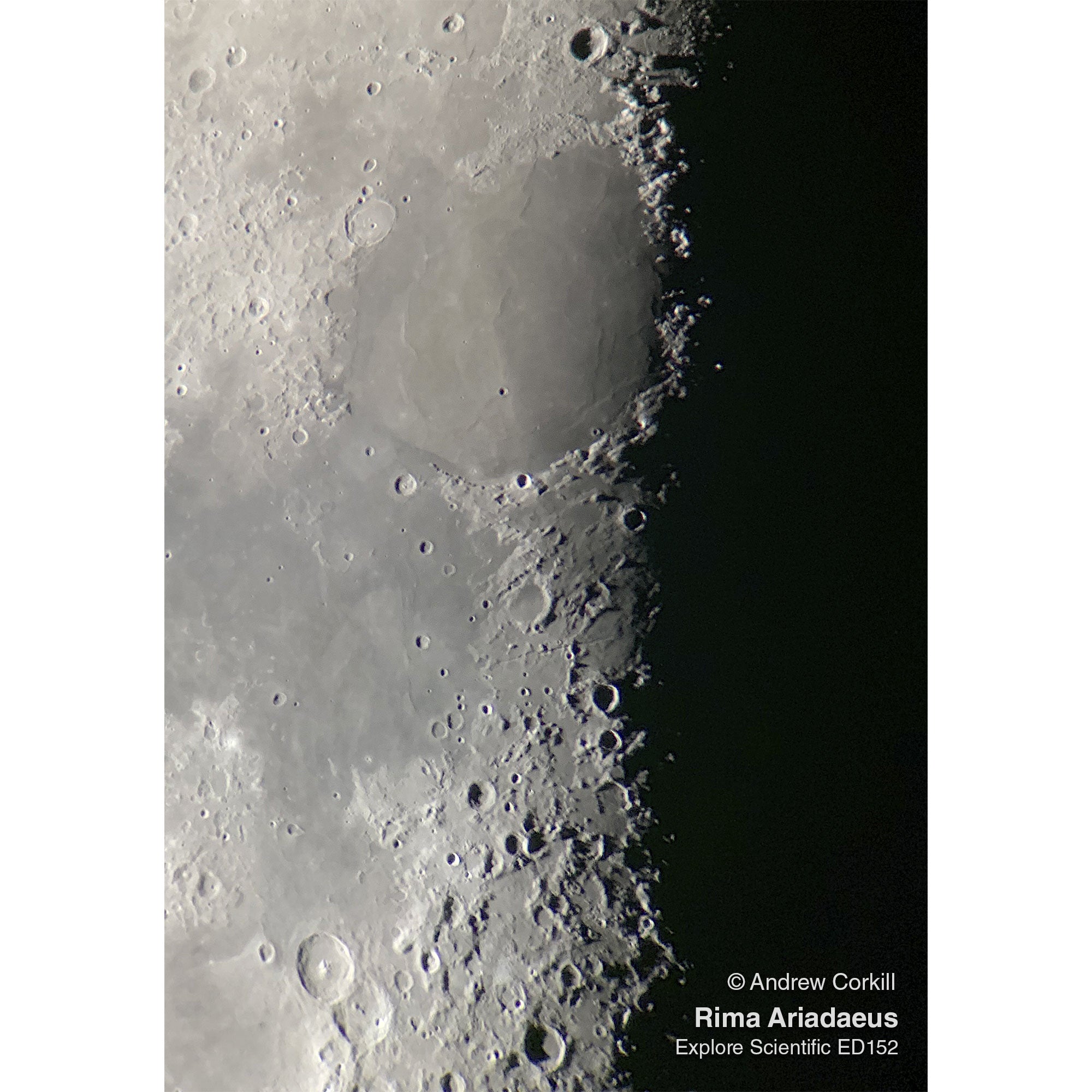 ED152 Air-Spaced Triplet Apochromatic Telescope in Carbon Fiber