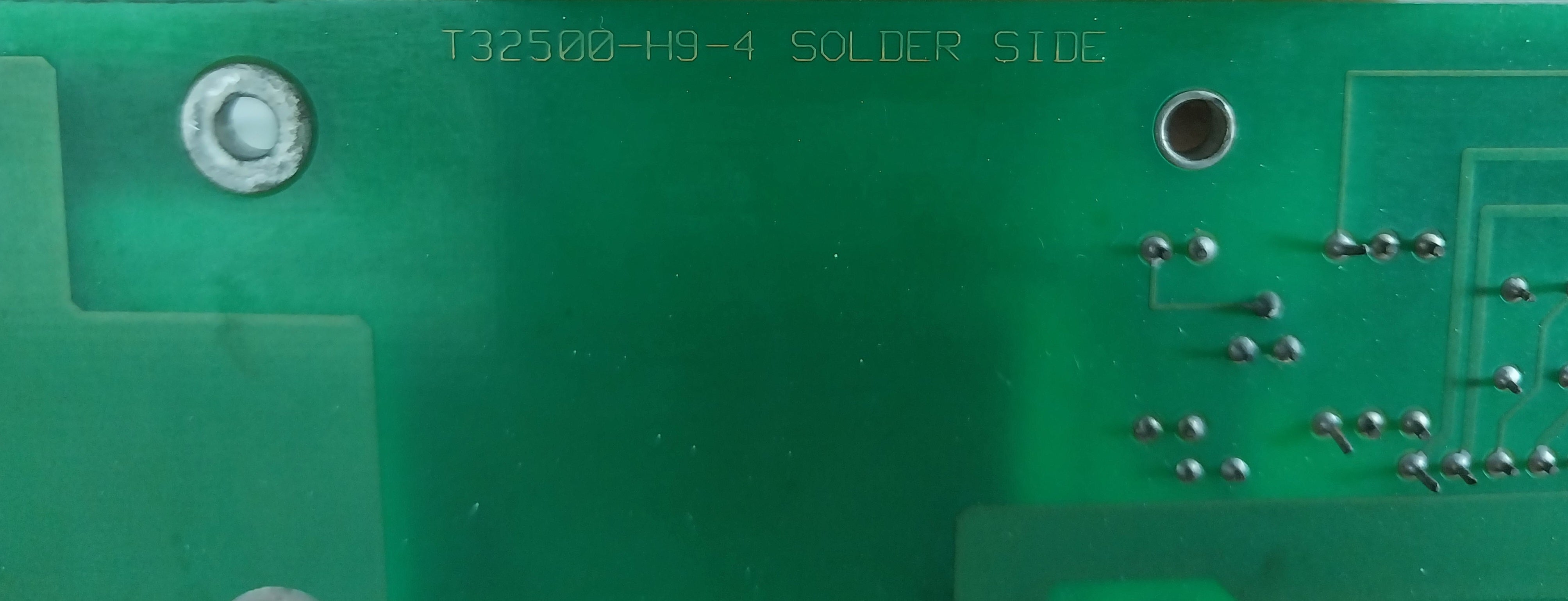 Eltek Smps 700Si Power Supply 241113.020 24V/27A 230Vac/24Vdc/28A 55-65Hz