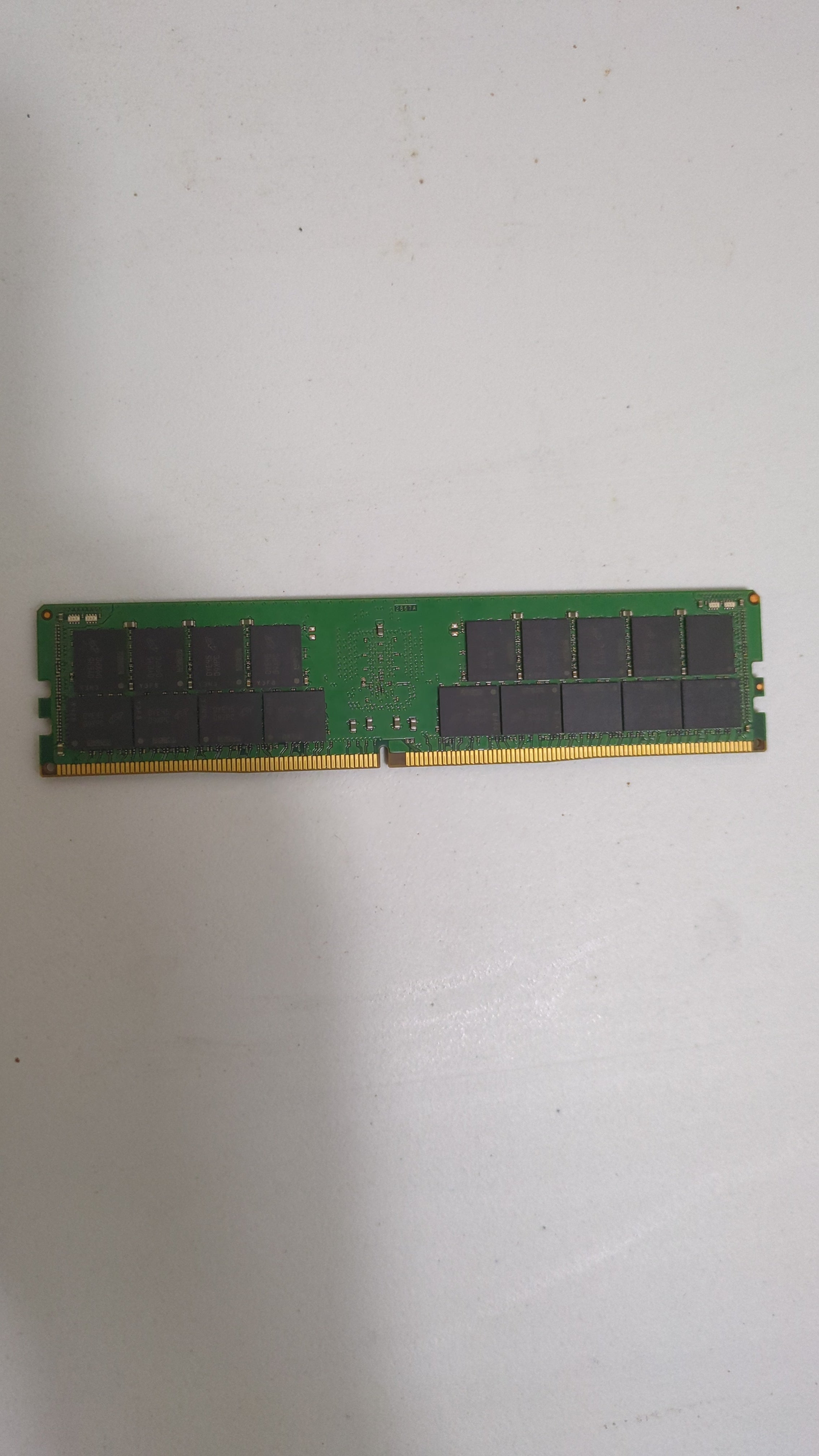 Micron MTA36ASF8G72PZ 64GB RDIMM - Detail View | Alo Tech Solutions