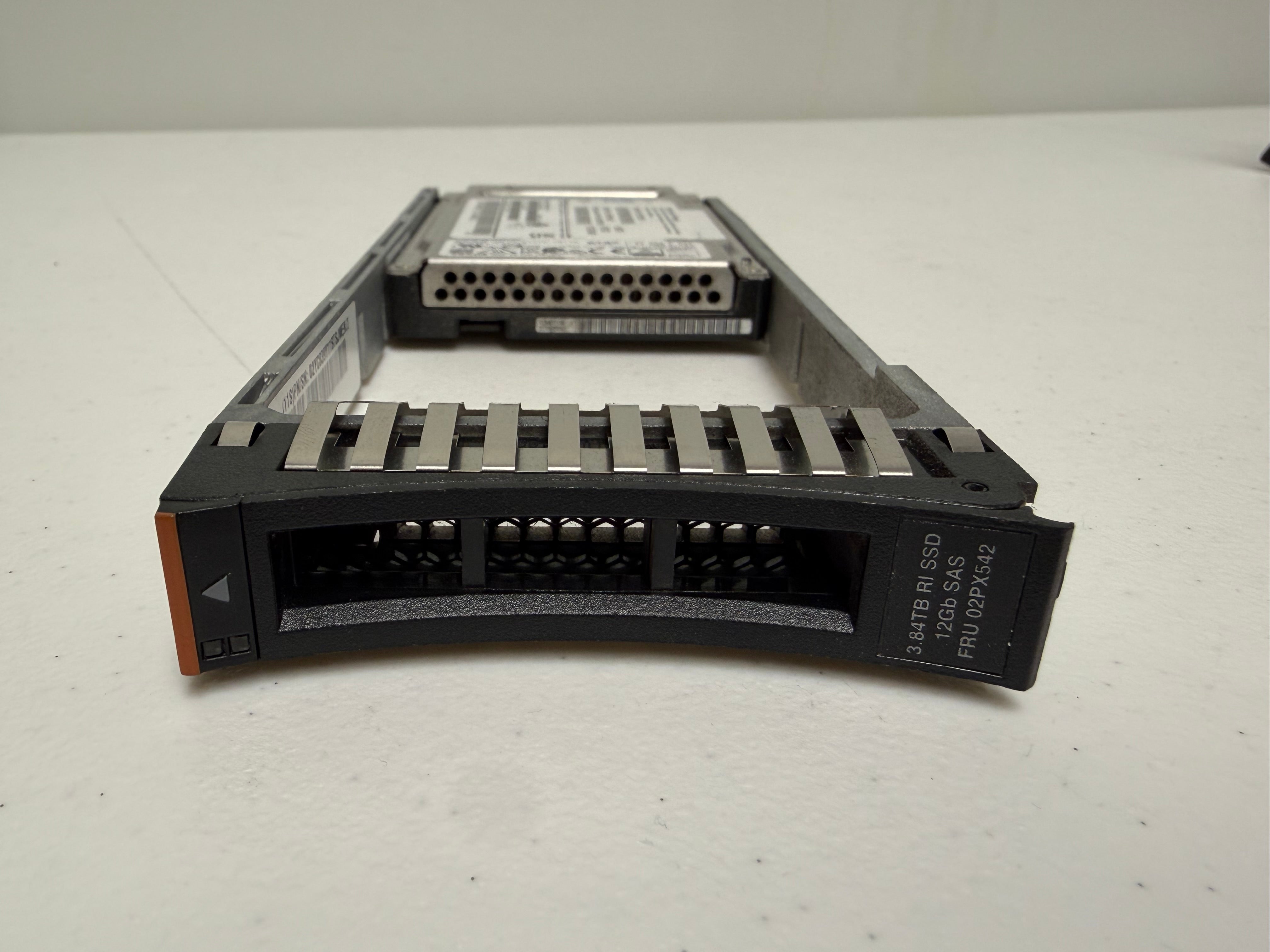 02YC039 02PX542 02PX750 IBM 3.84TB 12Gb 2.5" SAS Hard Drive with Tray