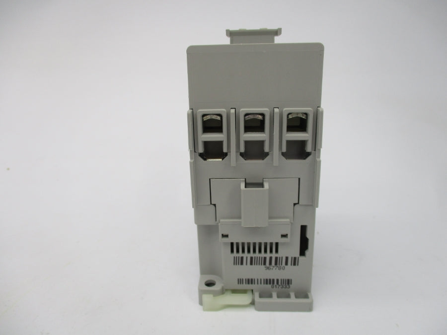 ALLEN BRADLEY 100-C30D00 SER.C 110/120V (BR/WH) NSMP