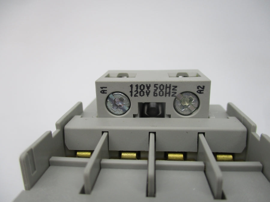 ALLEN BRADLEY 100-C09D10 SER. A 110/120V (WH) NSMP