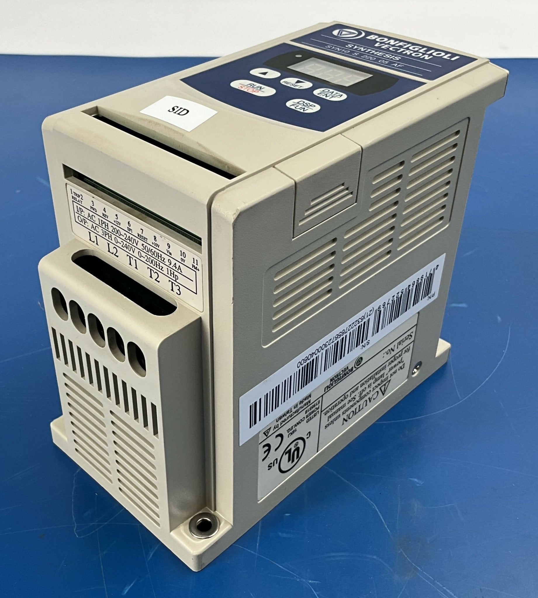 ADJUSTABLE FREQUENCY DRIVE (4719864/SYN10 S 220 05 GE/BONFIGLIOLI