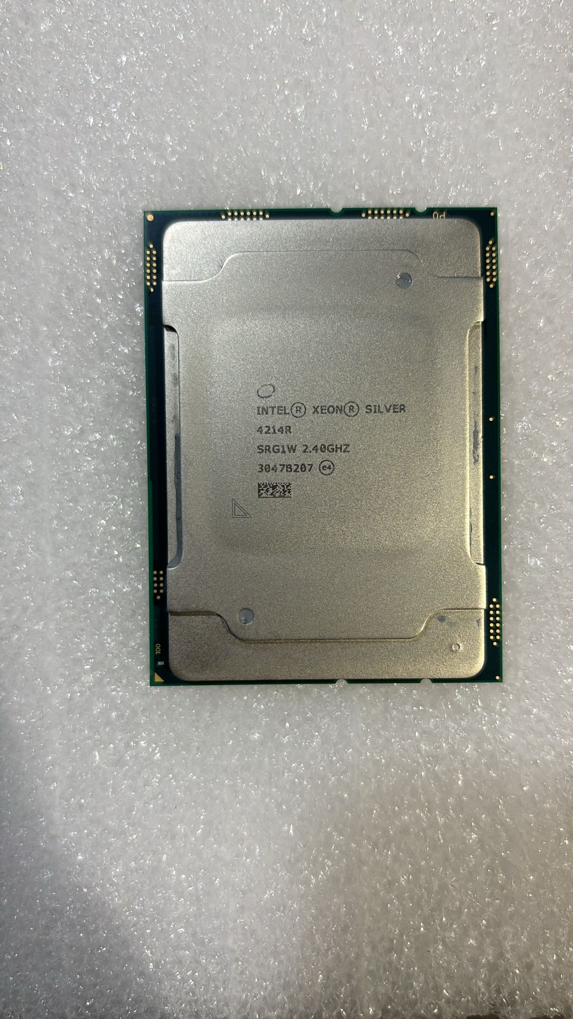 HP P19245-001 Xeon Silver 4214R Processor - Rear View | Alo Tech Solutions