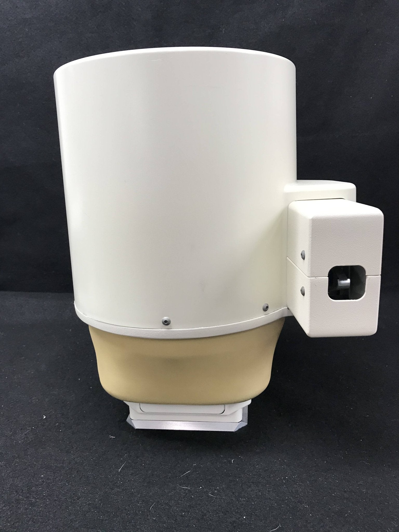 CAMERA TV 1/2/3 ROT MOUNT (46-257202G10 GE