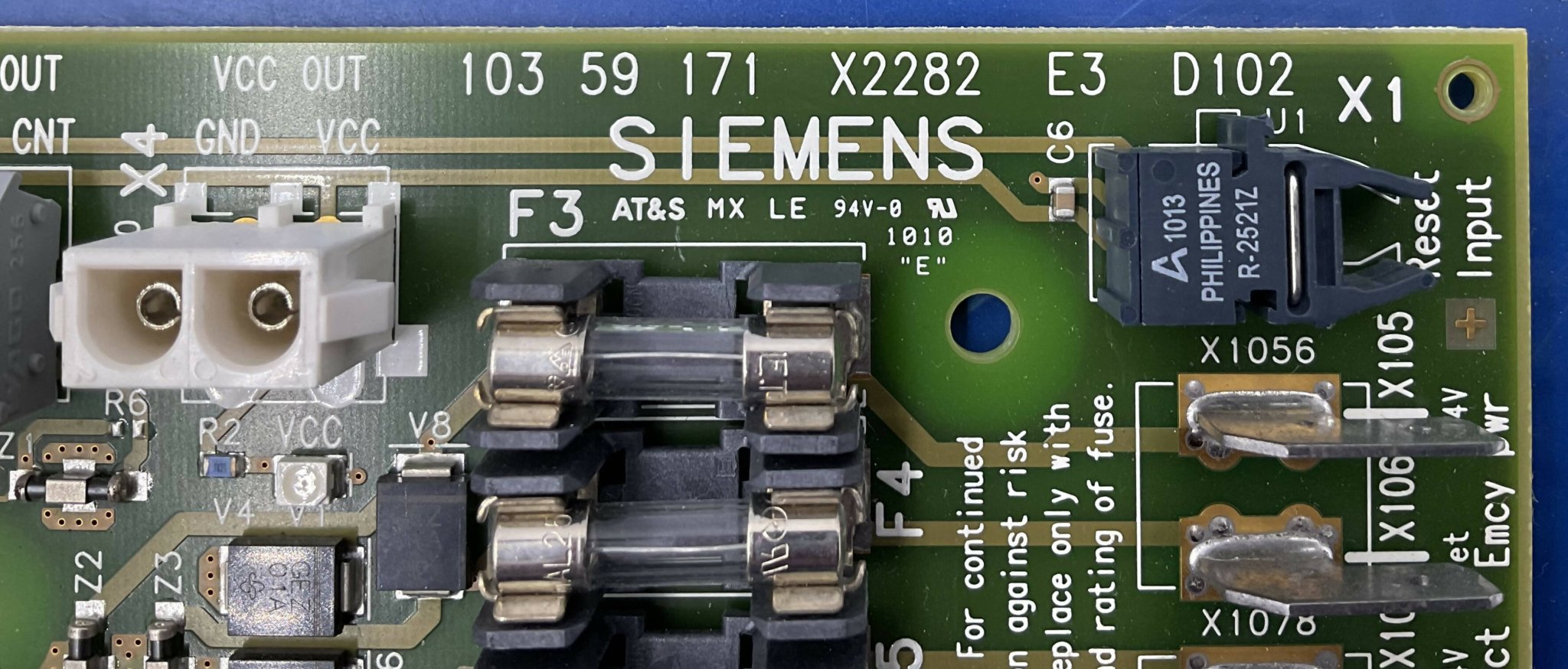 Siemens 10359171 - D102 External Interface Reset PCB Board Side View | Alo Tech Solutions