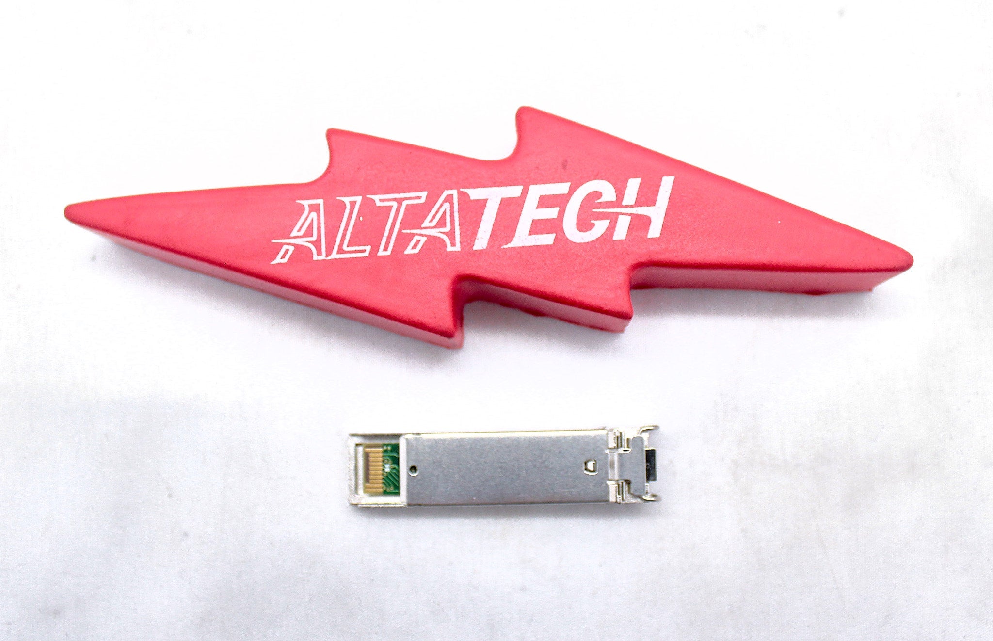Dell FTLF8524P2BNL-MD 4GB SFP Transceiver Finisar
